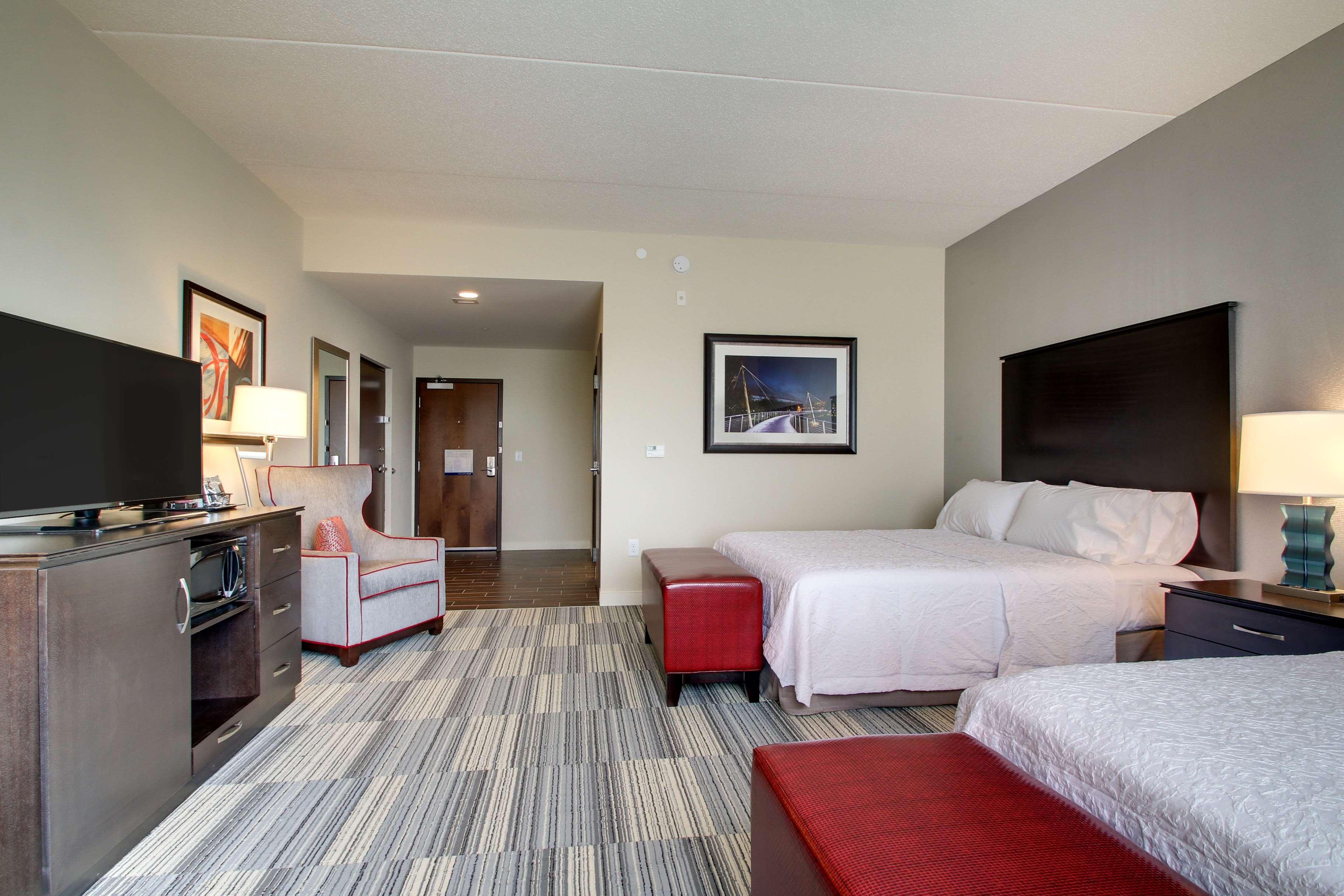 Hampton Inn & Suites Greenville Airport Екстериор снимка