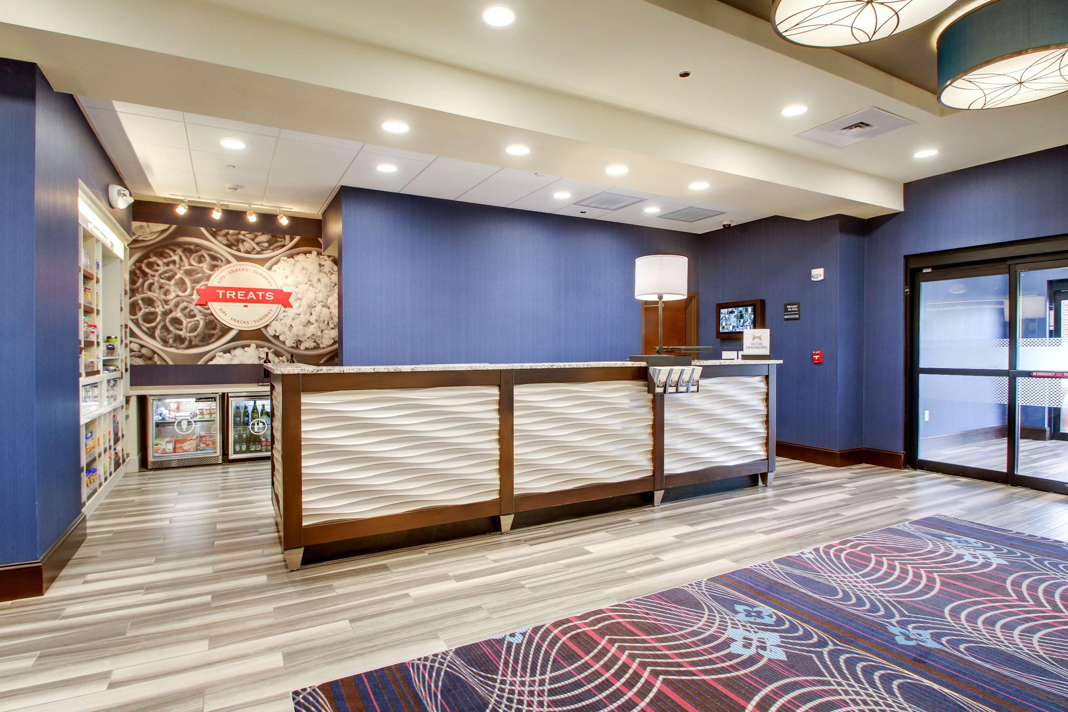 Hampton Inn & Suites Greenville Airport Екстериор снимка