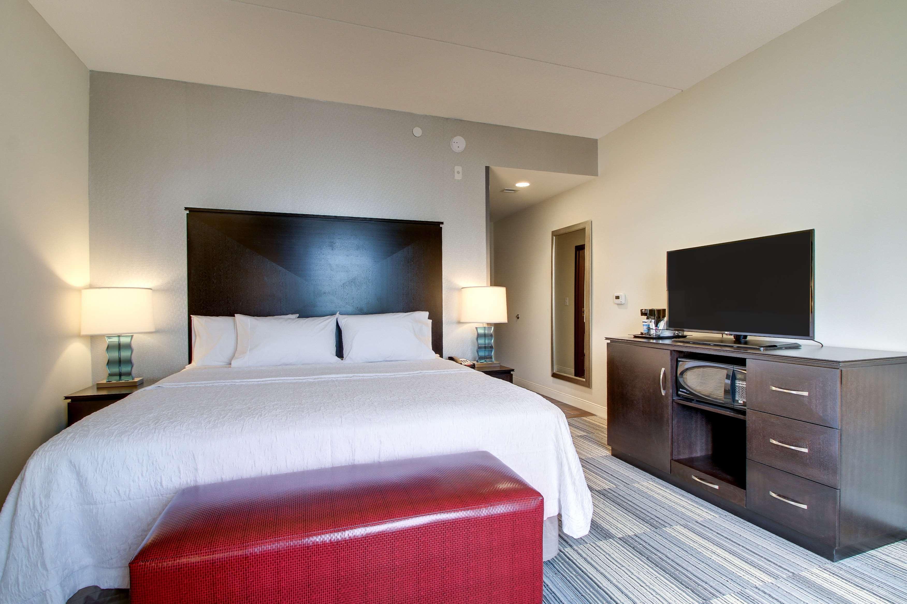Hampton Inn & Suites Greenville Airport Екстериор снимка