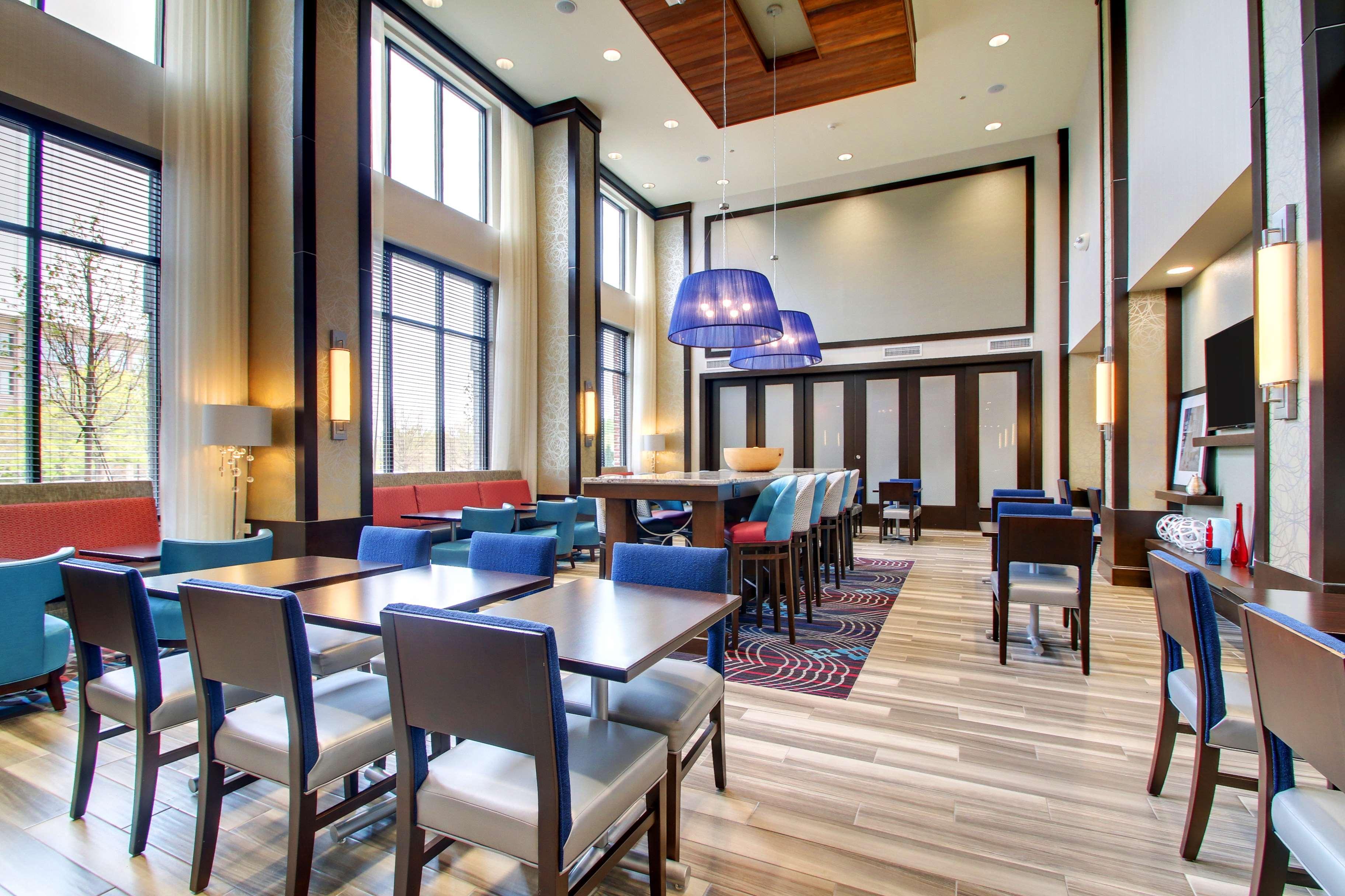 Hampton Inn & Suites Greenville Airport Екстериор снимка