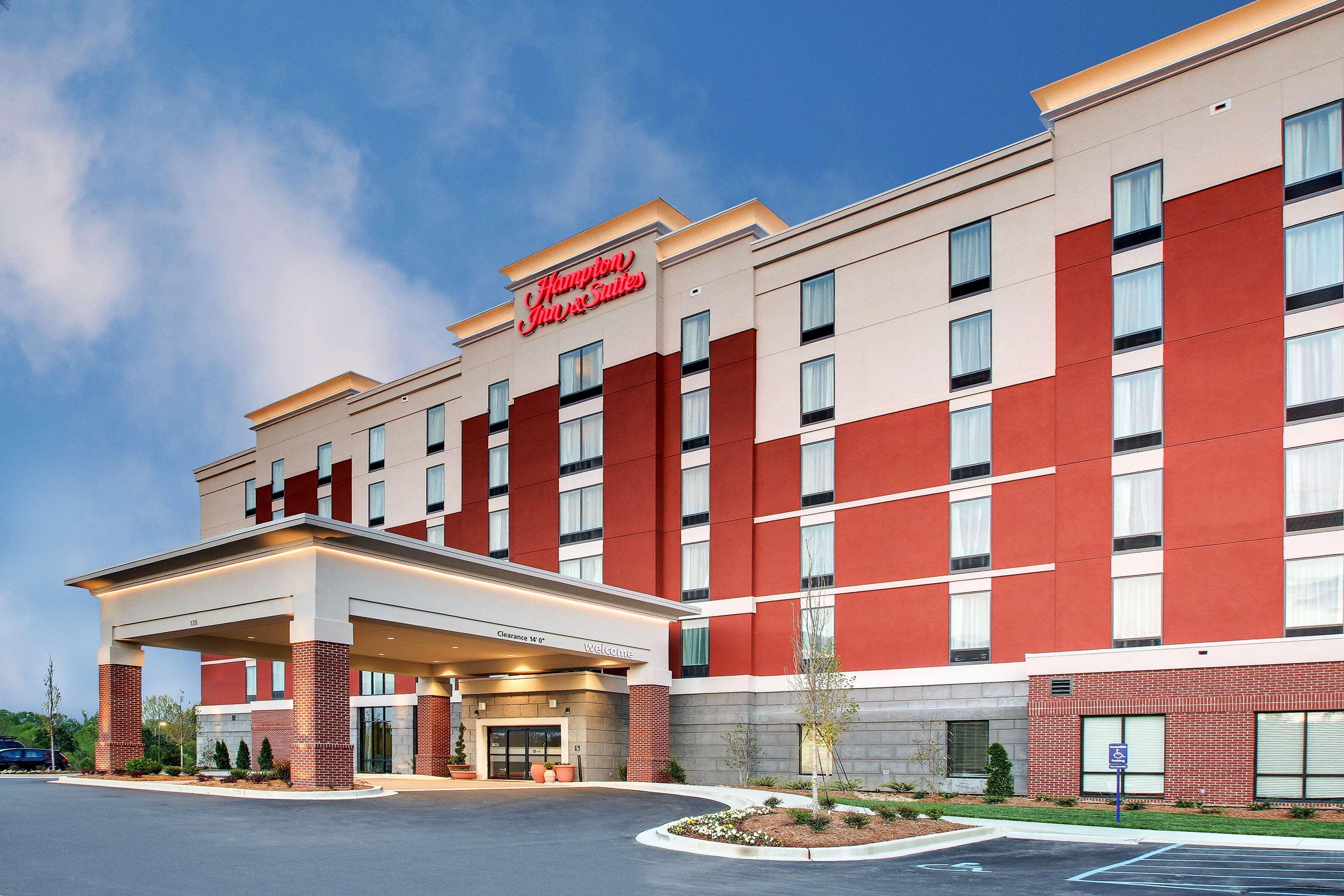 Hampton Inn & Suites Greenville Airport Екстериор снимка