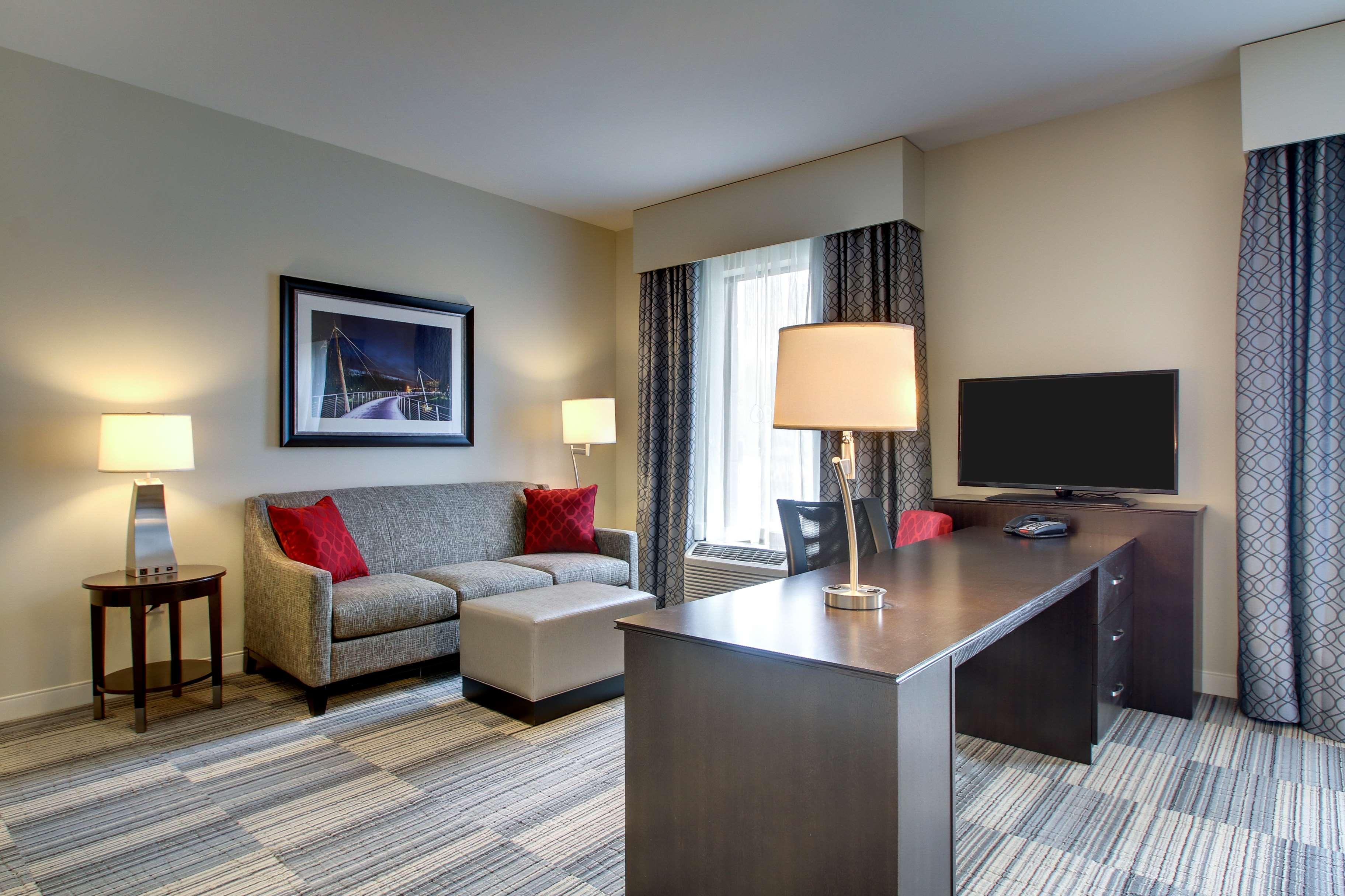 Hampton Inn & Suites Greenville Airport Екстериор снимка