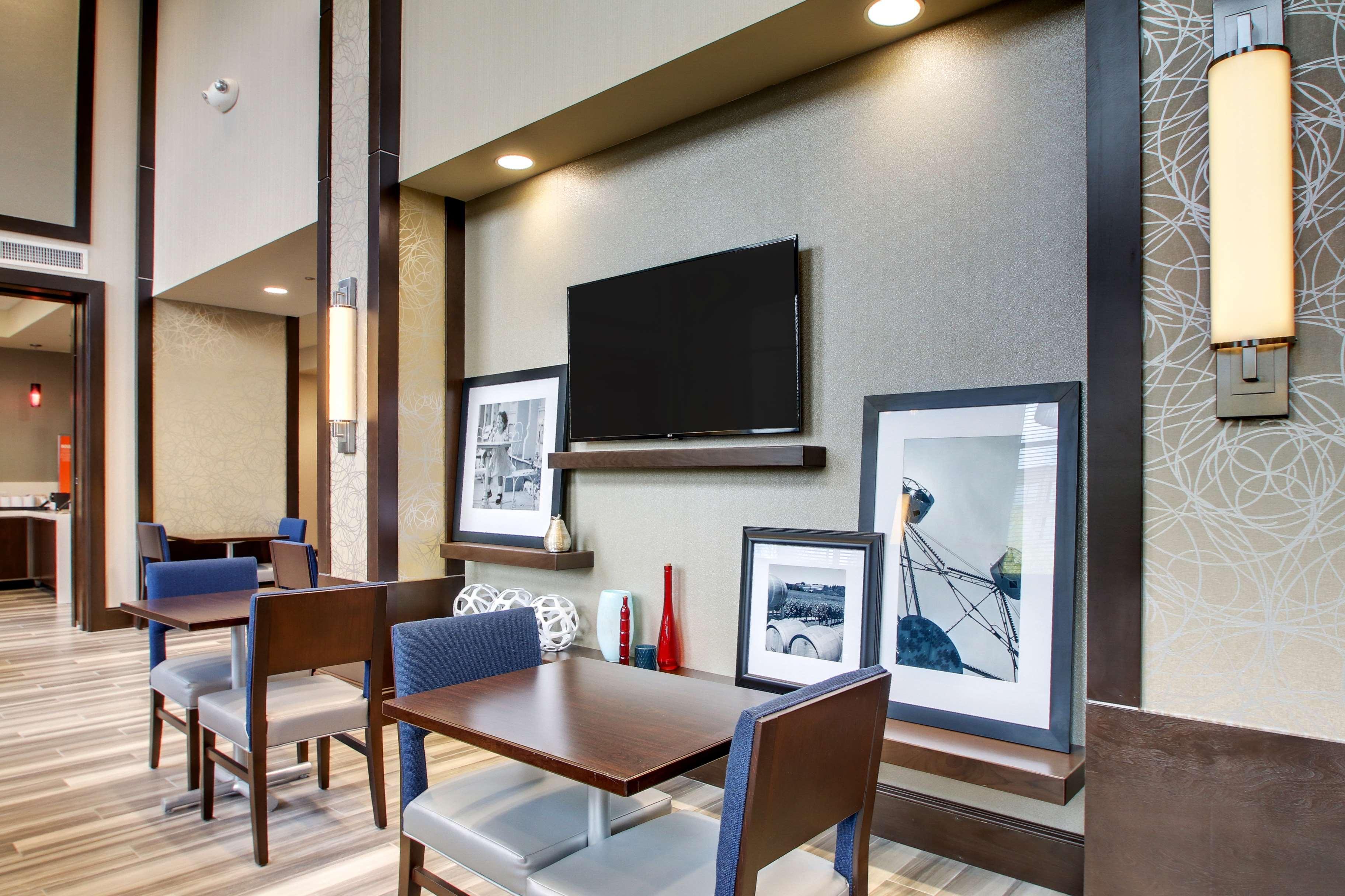 Hampton Inn & Suites Greenville Airport Екстериор снимка