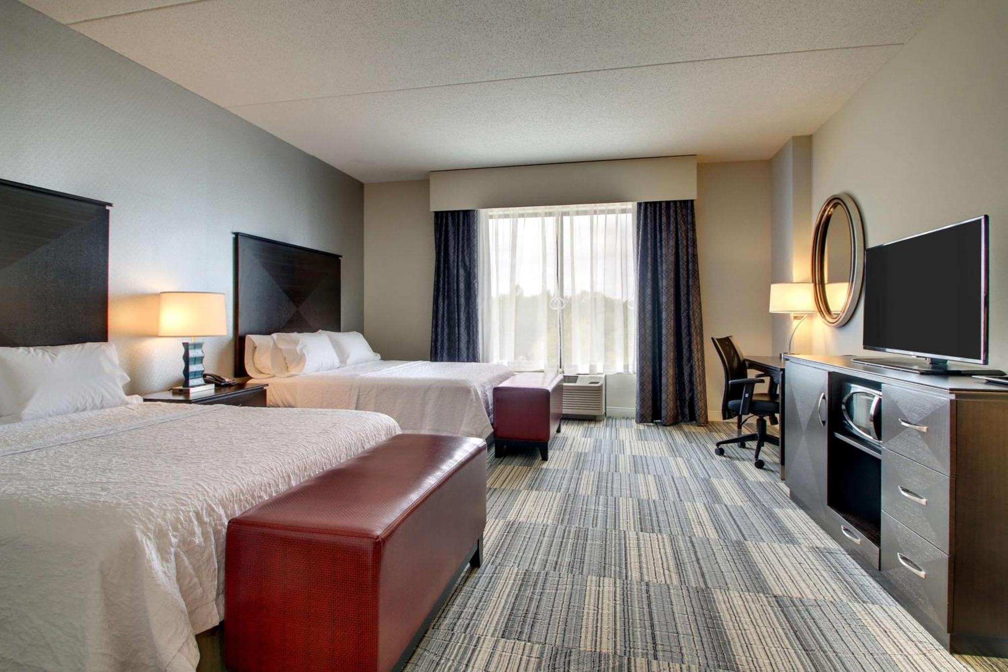 Hampton Inn & Suites Greenville Airport Екстериор снимка