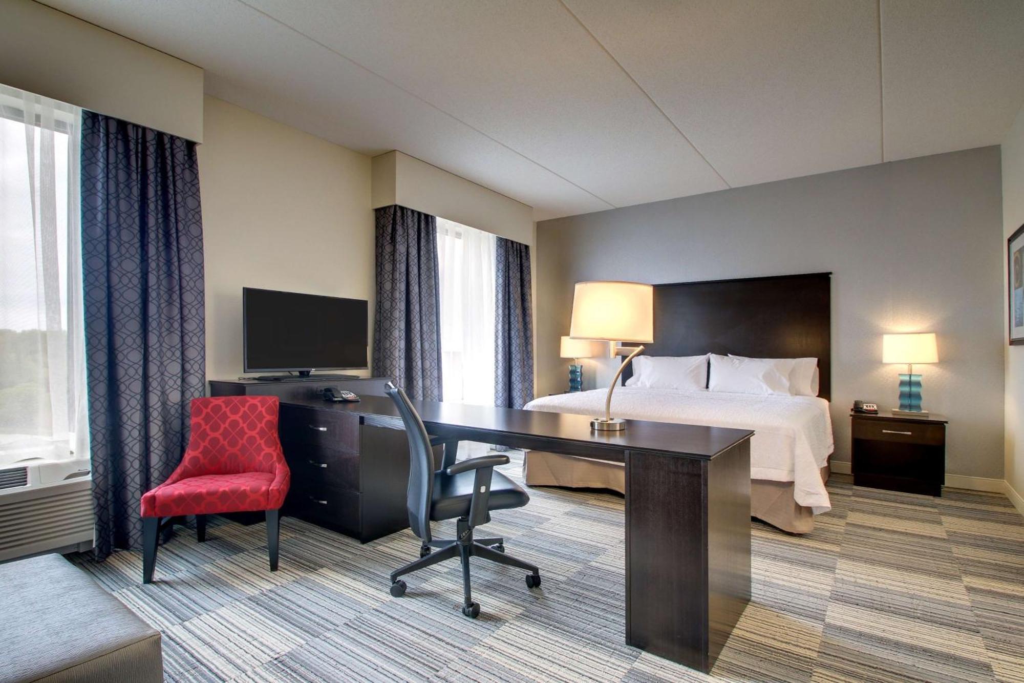 Hampton Inn & Suites Greenville Airport Екстериор снимка