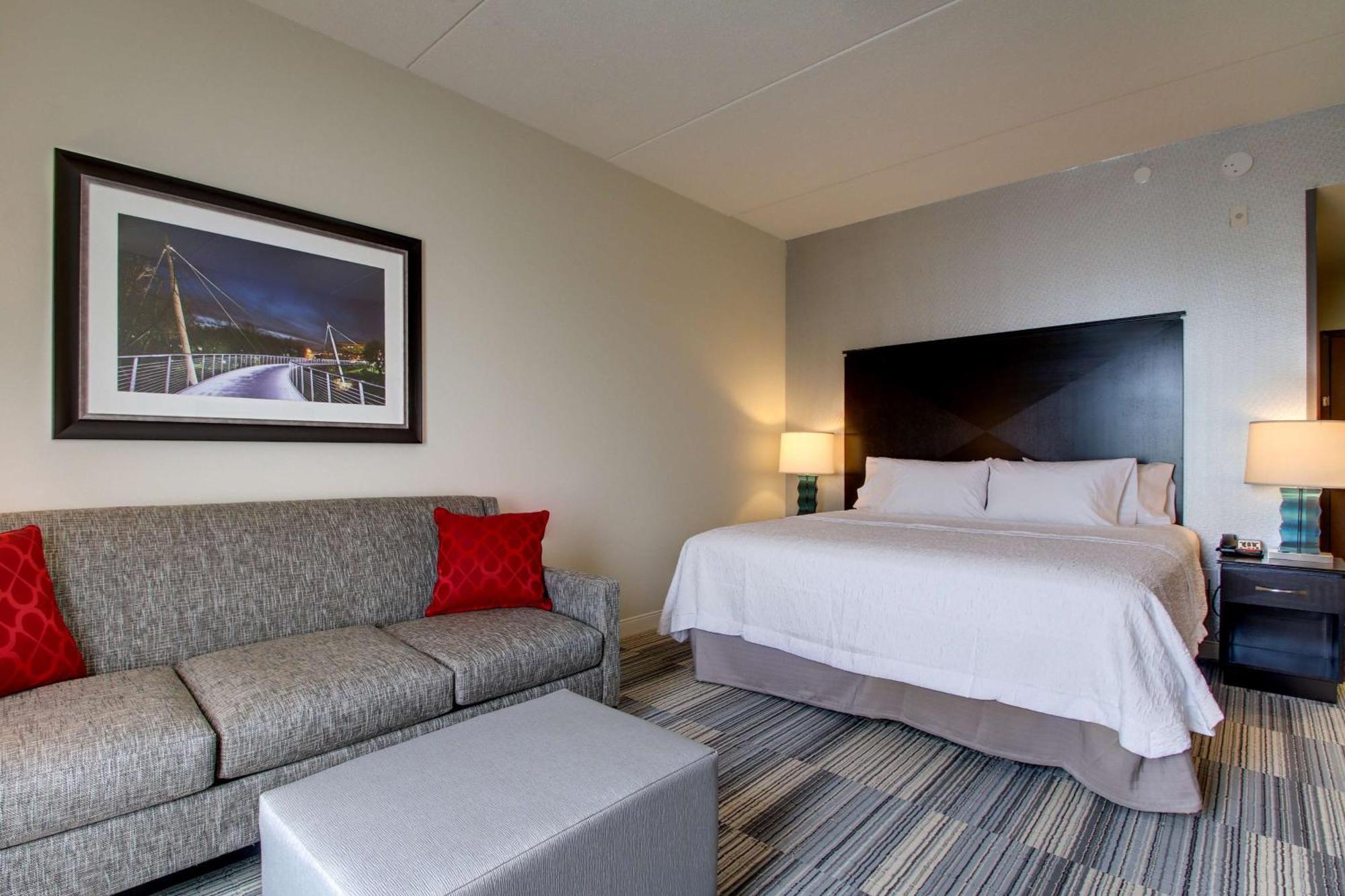 Hampton Inn & Suites Greenville Airport Екстериор снимка