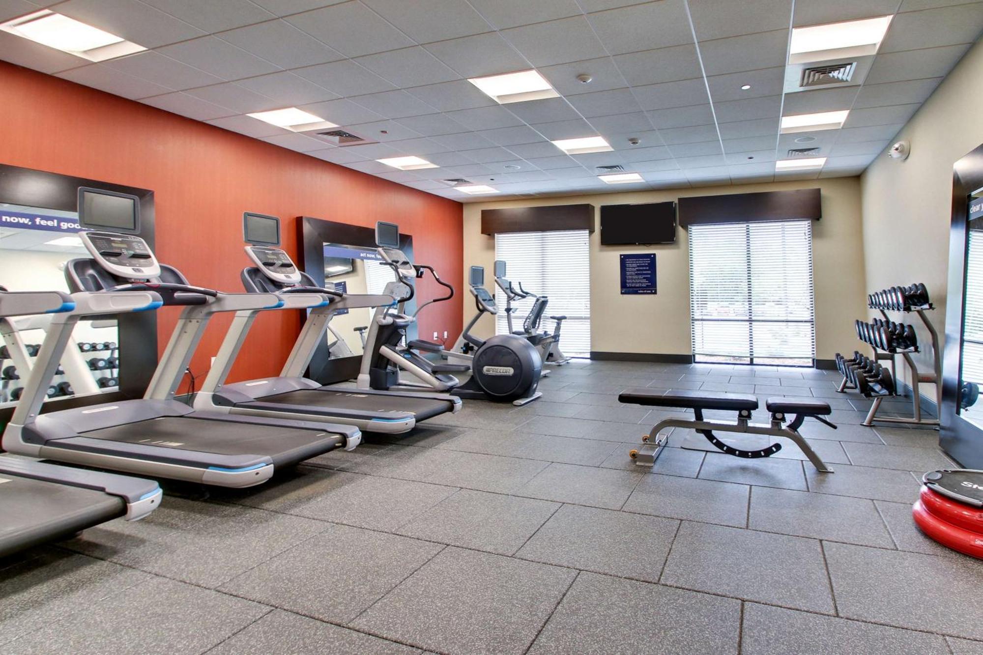 Hampton Inn & Suites Greenville Airport Екстериор снимка