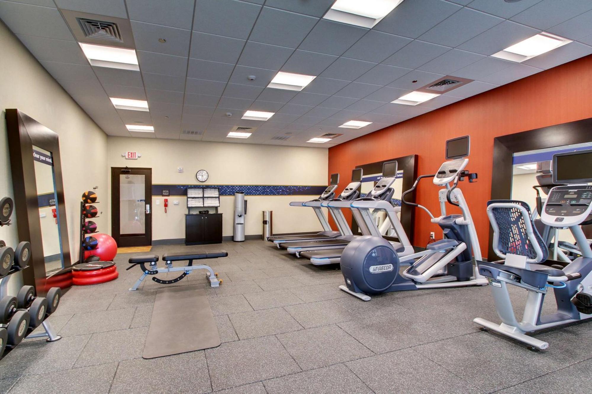 Hampton Inn & Suites Greenville Airport Екстериор снимка